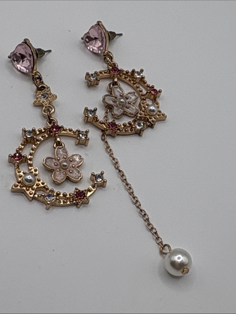 Hot Topic Gold-Tone Pink Crystal Floral Asymmetric Drop Earrings Pearl Mismatch